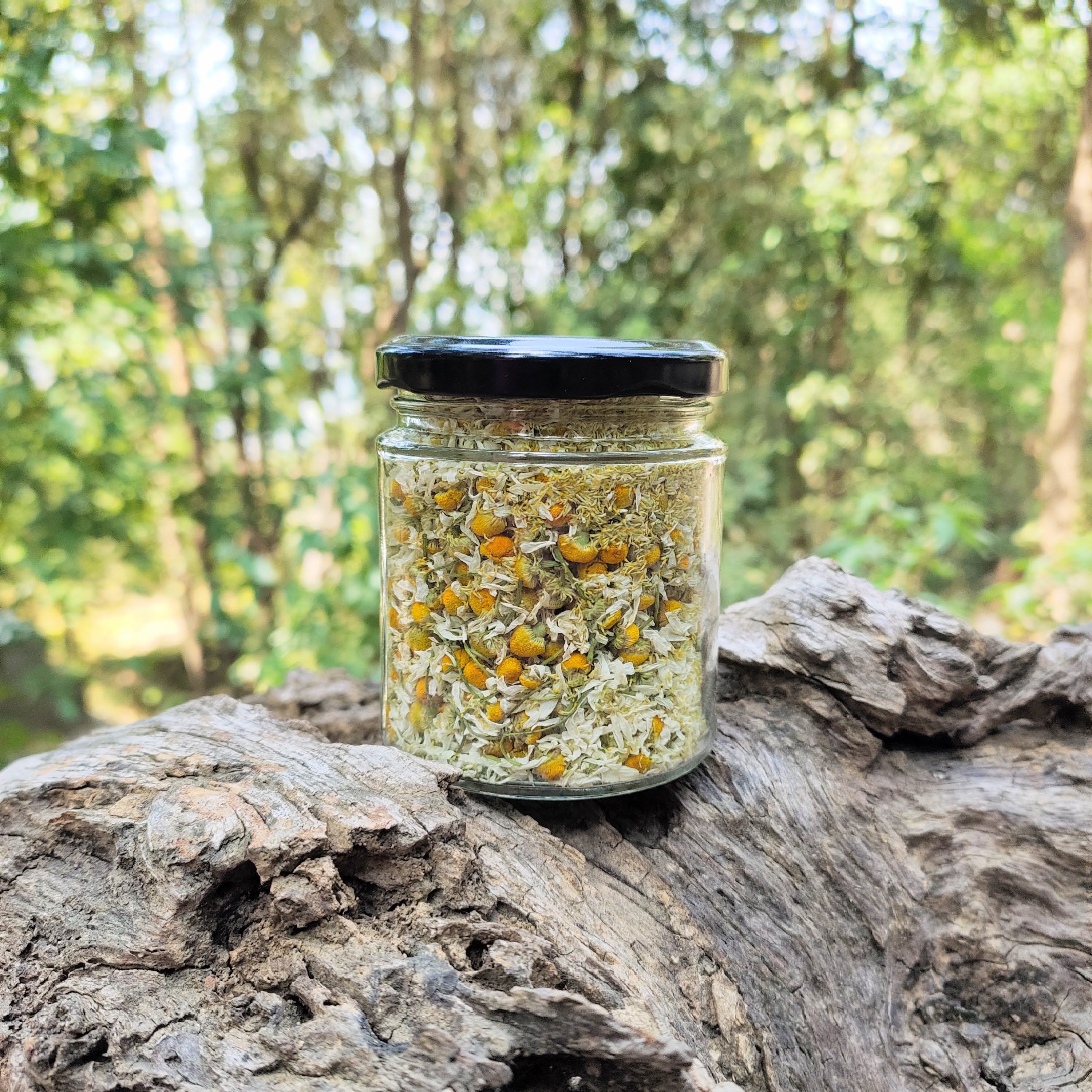 Full Bloom Chamomile Flowers 30gms | Himalayan Haat
