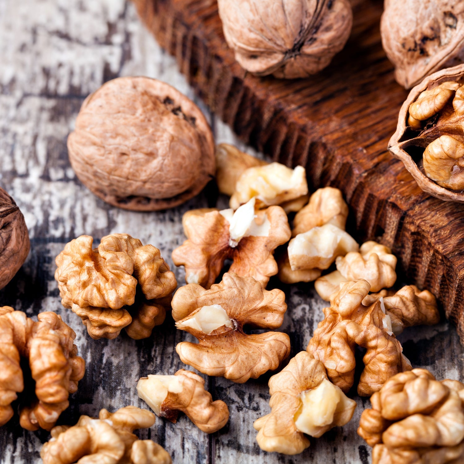 Buy Kashmiri Walnut Kernels Online | Brown Kashmiri Akhrot Price 